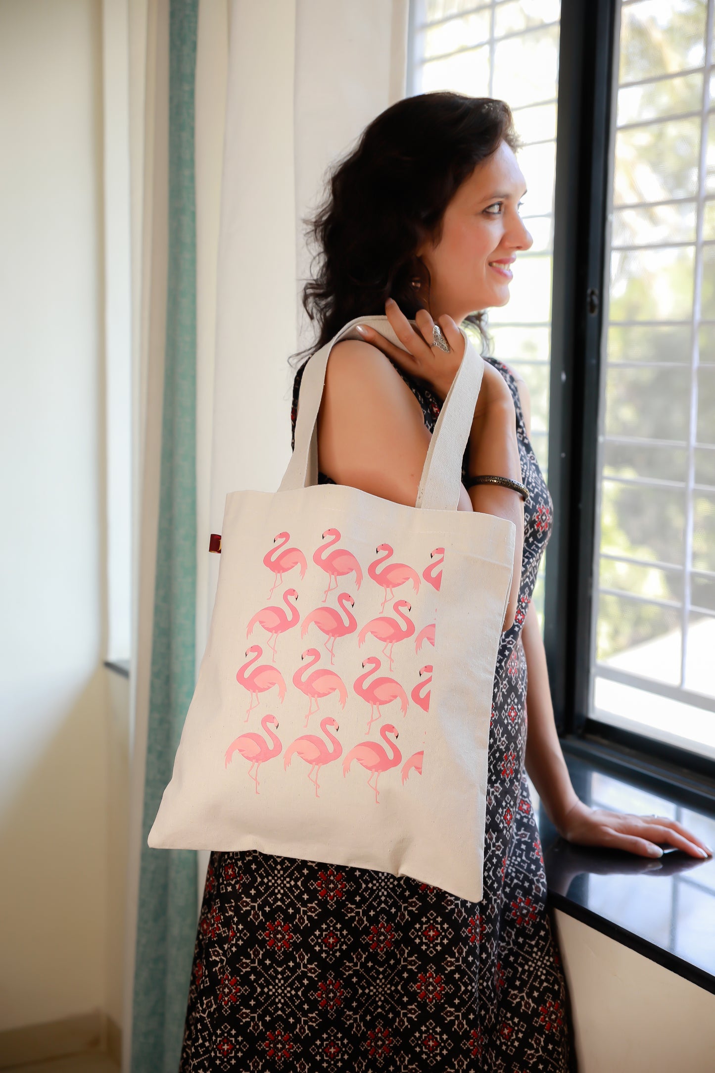 Tote bag with flamingos